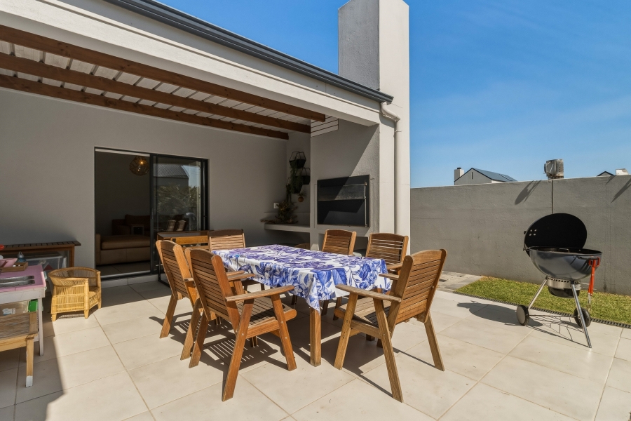 3 Bedroom Property for Sale in Aan de Wijnlanden Western Cape